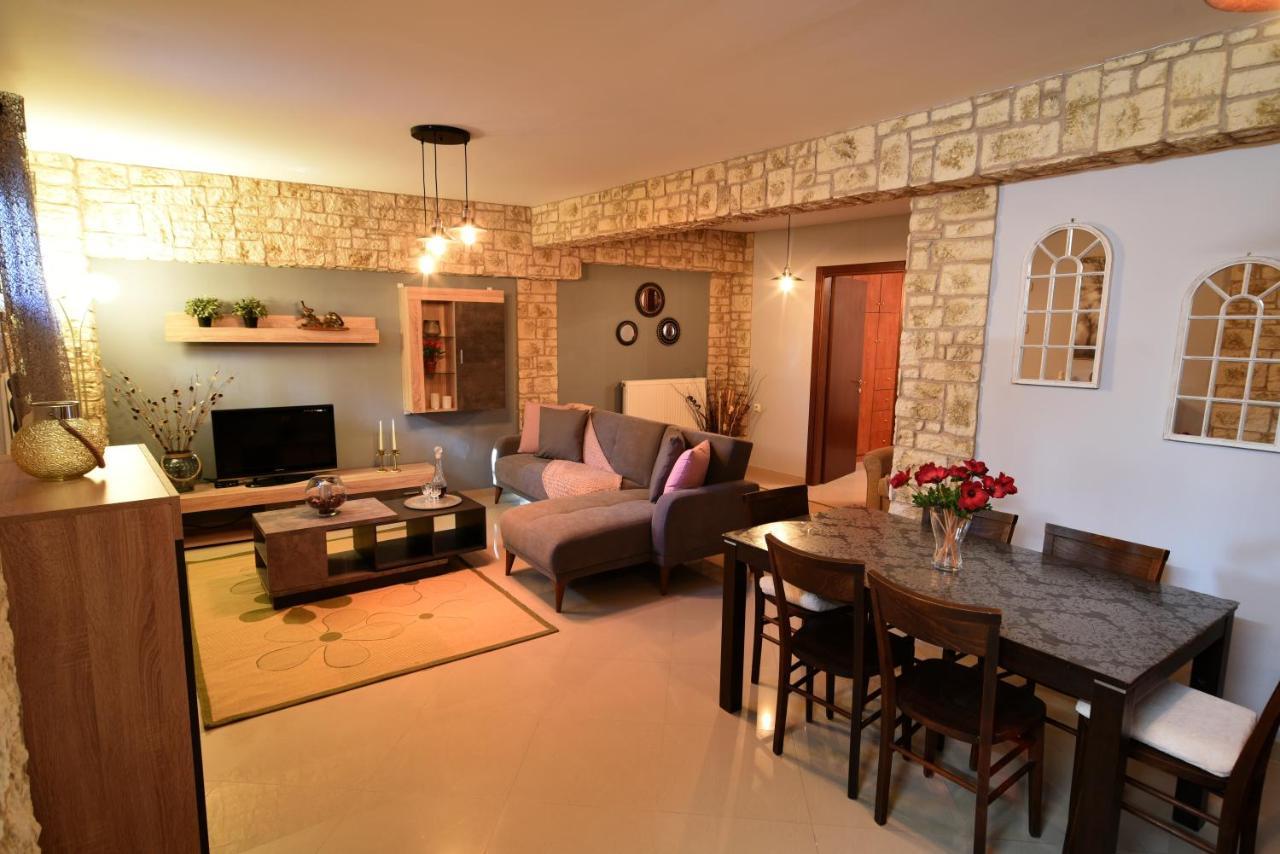 In The Castle - House * Ioannina